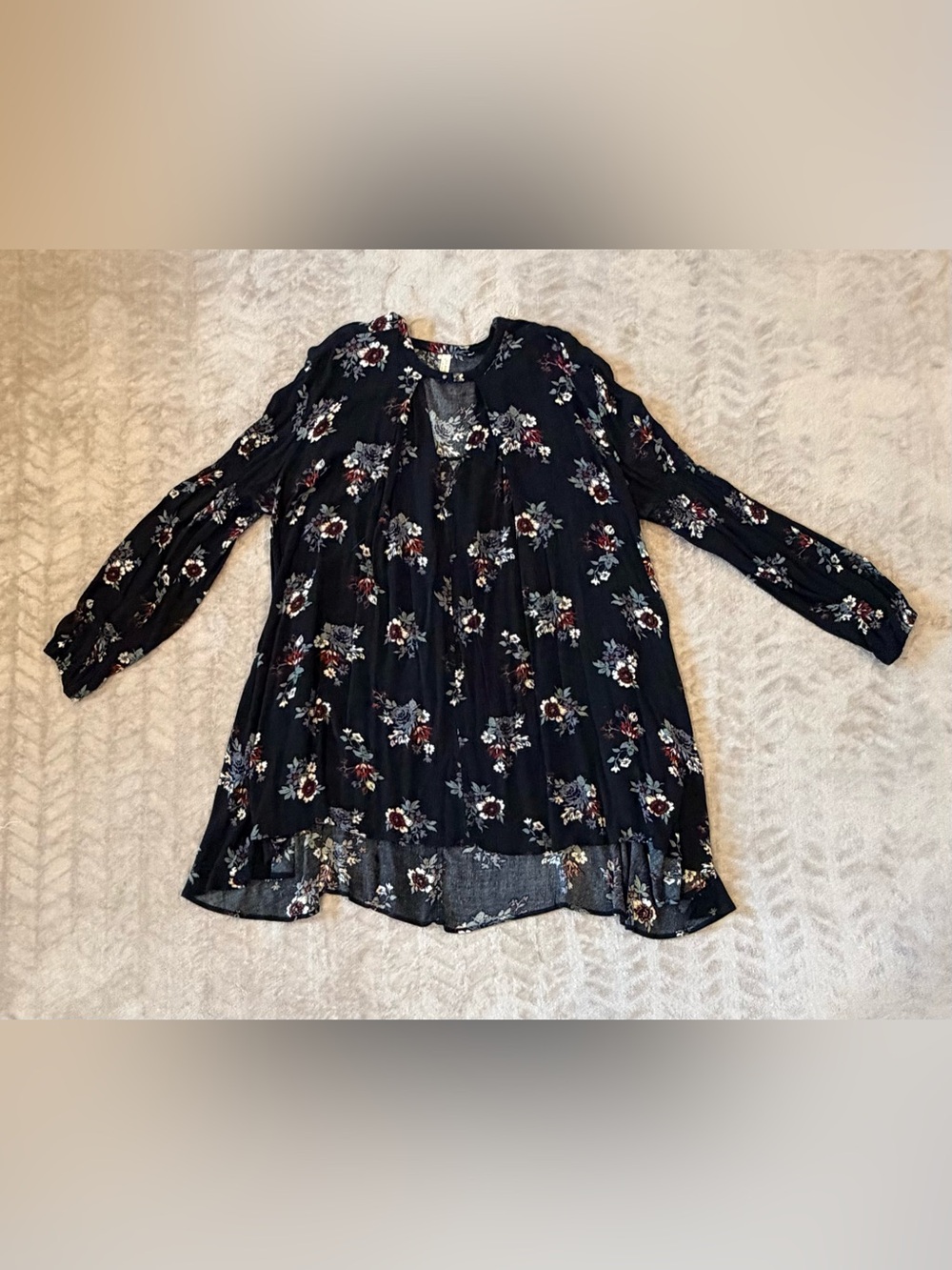 Free People Relaxed Black Floral Keyhole Boho Tunic Mini Dress Size Medium - Picture 2 of 11